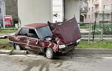 Üst geçidin altında kaza