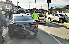 Yayaya yol veren araca çarptı