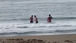 İnkumu sahilinde kasımda deniz keyfi