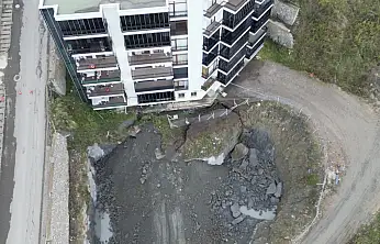 Amasra'da toprak kayması, 70 kişi tahliye edildi