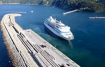 Astoria Grande yine dolup taştı