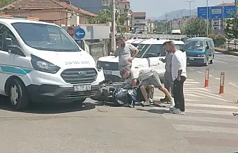 Emniyet önünde kaza