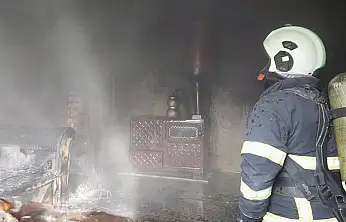 Köyde sobadan kaynaklı yangın