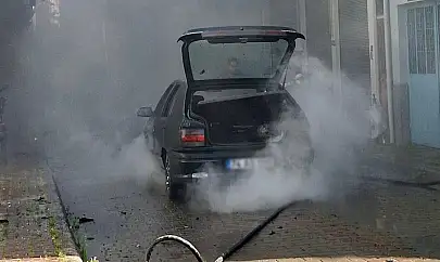 Kozcağız'da korkutan araç yangını