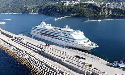 Yaklaşık 90 bin turist geldi