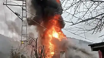 Son dakika, köyde yangın çıktı