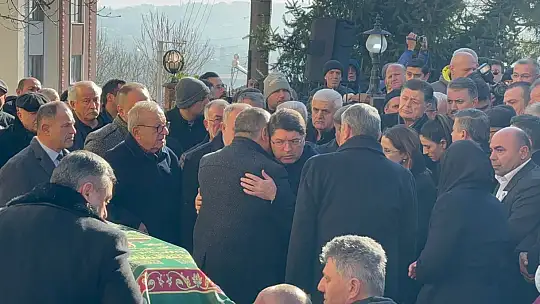 Bakan Tunç, Fırıncıoğlu'nun Eşinin Cenazesine Katıldı
