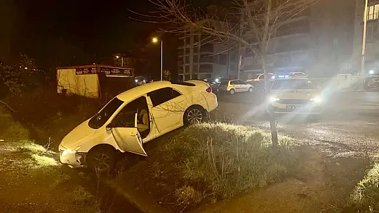 Dur ihtarına uymadı, kaza yaptı