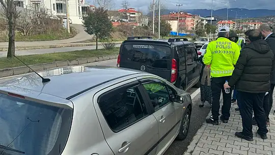 El Frenini Çekmeyi Unuttu