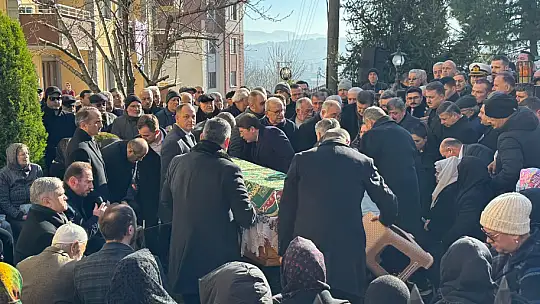 Bakan Tunç, Fırıncıoğlu'nun Eşinin Cenazesine Katıldı