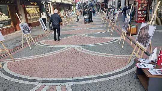 Kırmızı Caddede ibretlik sergi