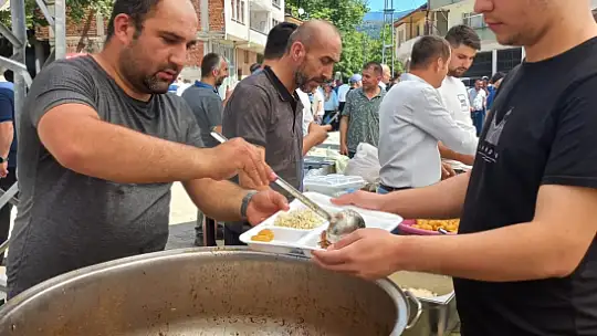 Kumluca Zafer'de bayram coşkusu