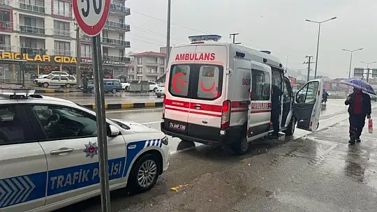 Hastane altında yayaya çarptı
