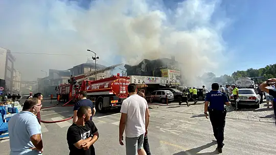 Bartın Şehir merkezinde korkutan yangın