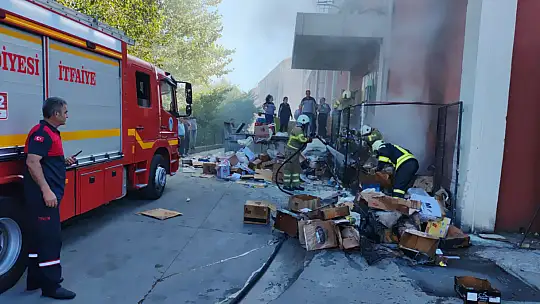 Migros'tan dumanlar yükseldi