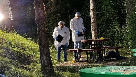 Parkta cansız bedeni bulundu