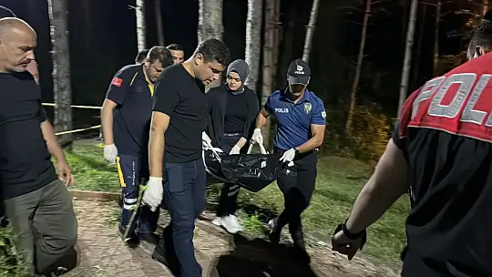 Parkta cansız bedeni bulundu