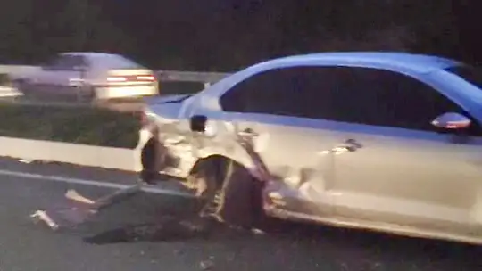 Kaza oldu, trafik durdu