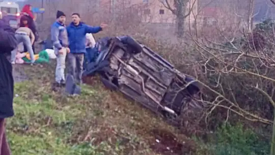 Şarampole Uçtu: 1 ölü 4 yaralı