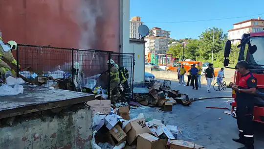Migros'tan dumanlar yükseldi