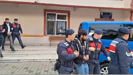 Jandarma dolandırıcıların tepesine bindi