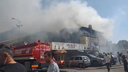Bartın Şehir merkezinde korkutan yangın