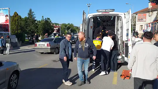 Önüne araç çıkınca kaza yaptı