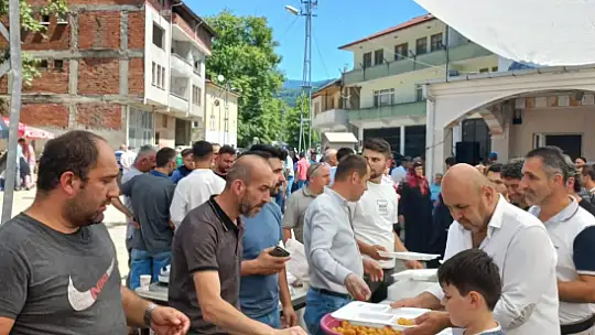 Kumluca Zafer'de bayram coşkusu