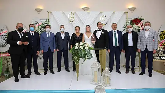 Aldatmaz ve Tan ailesinin mutlu günü