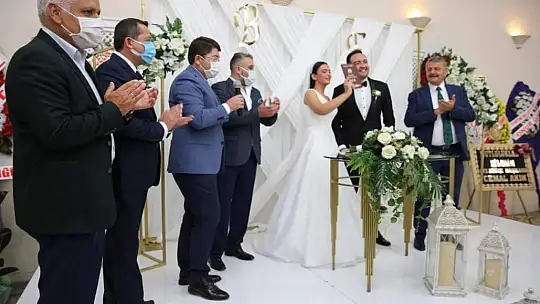 Aldatmaz ve Tan ailesinin mutlu günü