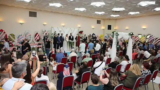 Aldatmaz ve Tan ailesinin mutlu günü