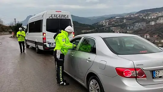 170 kişi yakalandı, 61 araç trafikten men