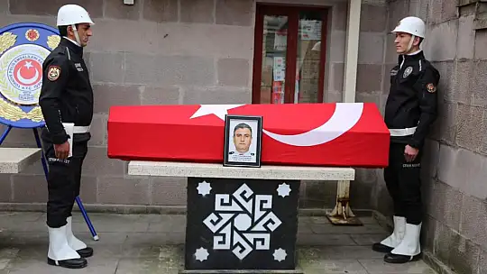 Emekli polis son yolculuğuna uğurlandı