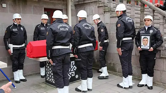 Emekli polis son yolculuğuna uğurlandı