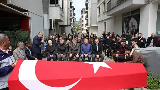 Emekli polis son yolculuğuna uğurlandı