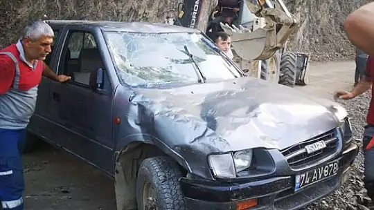 Ormancılar kaza yaptı, 3 yaralı