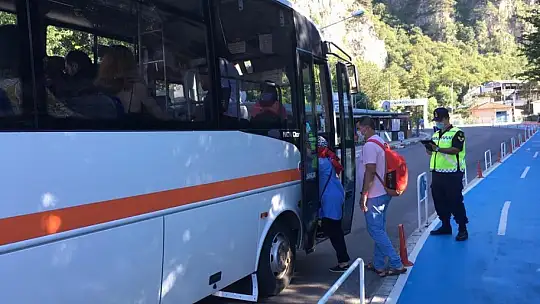 Toplu taşına araçları denetledi