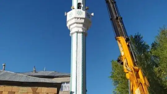 Murat Çelik Minareden dünyaya hizmet