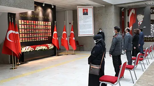 Şehidimizin ailesine övünç madalyası