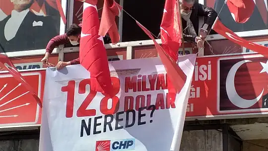 CHP Bartın ve Amasra'da afiş astı