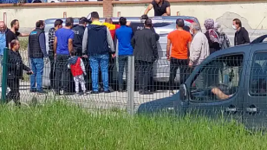 Emniyetin önünde kaza