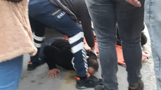 İki aracın arasına sıkıştı