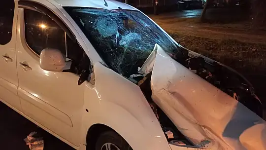 Feci kaza, patpat paramparça oldu