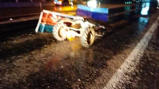 Feci kaza, patpat paramparça oldu