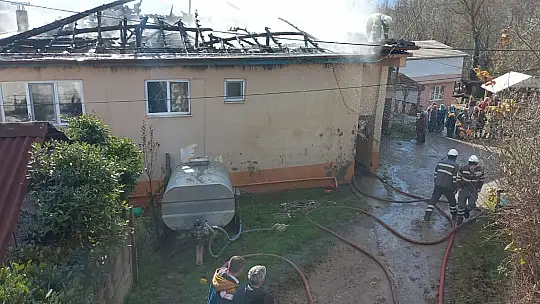 Son dakika, evden dumanlar yükseldi