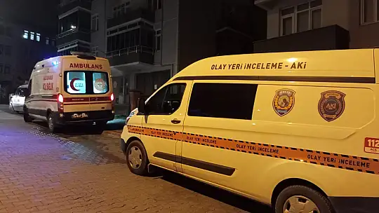 Polisler balkondan içeri girdi