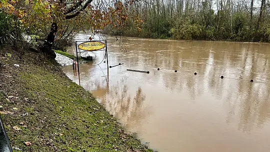 Su yükseldi, Irmak taştı