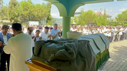 Hasan Akmaz son yolculuğuna uğurlandı