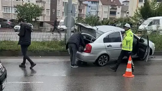 Polisten kaçan araç kaza yaptı