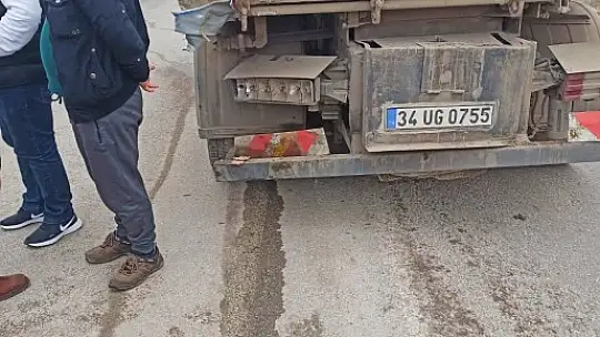 Ambulans kaza yaptı